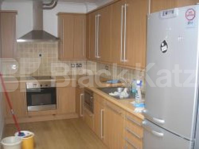 			2 Bedroom, 1 bath, 1 reception Flat			 Stuckey Place, CAMDEN NW1